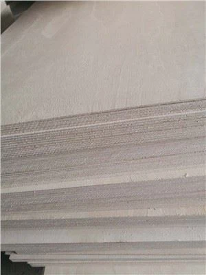 পাউলোনিয়া পাতলা কাঠ